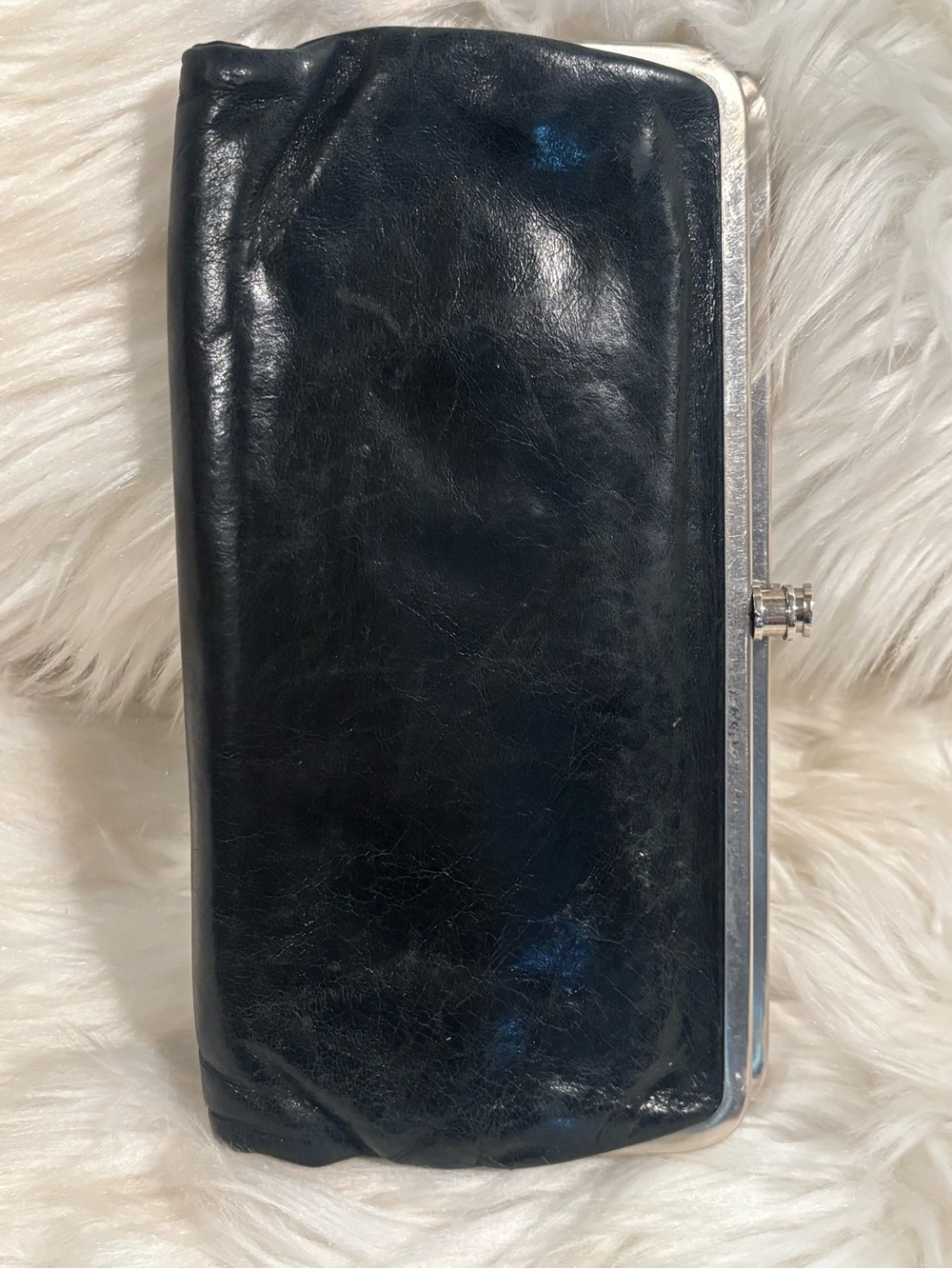 Hobo International Lauren Leather Clutch/Wallet Black Bifold Magnetic 9"x5